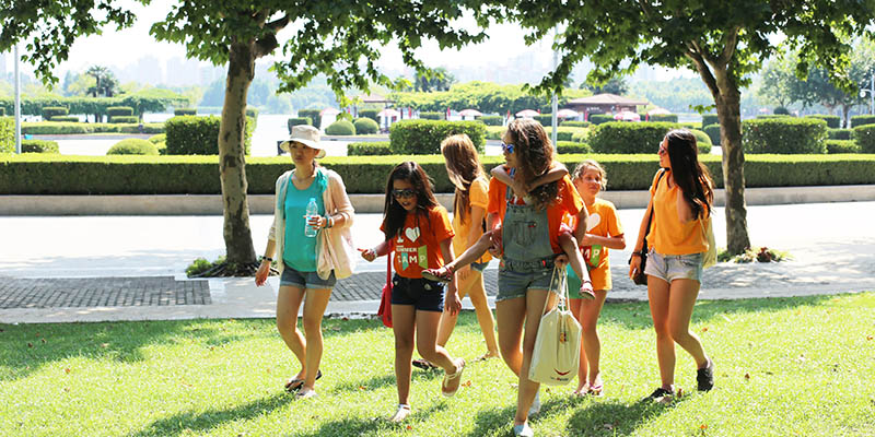 Zhongshan Park | Field Trips at Chinese Summer Camp